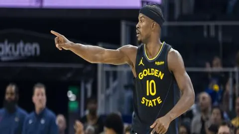 “B费长射逆转，夸安萨失误英超战平”